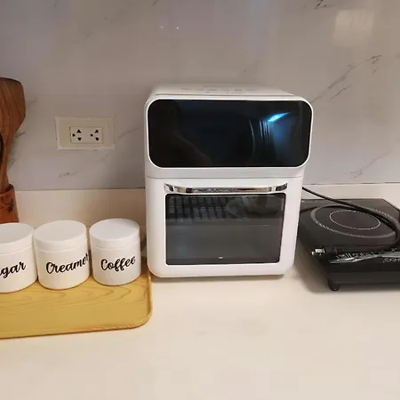 1Br Azure Near Airport & Mall Beach View, Netflix, 100Mbps